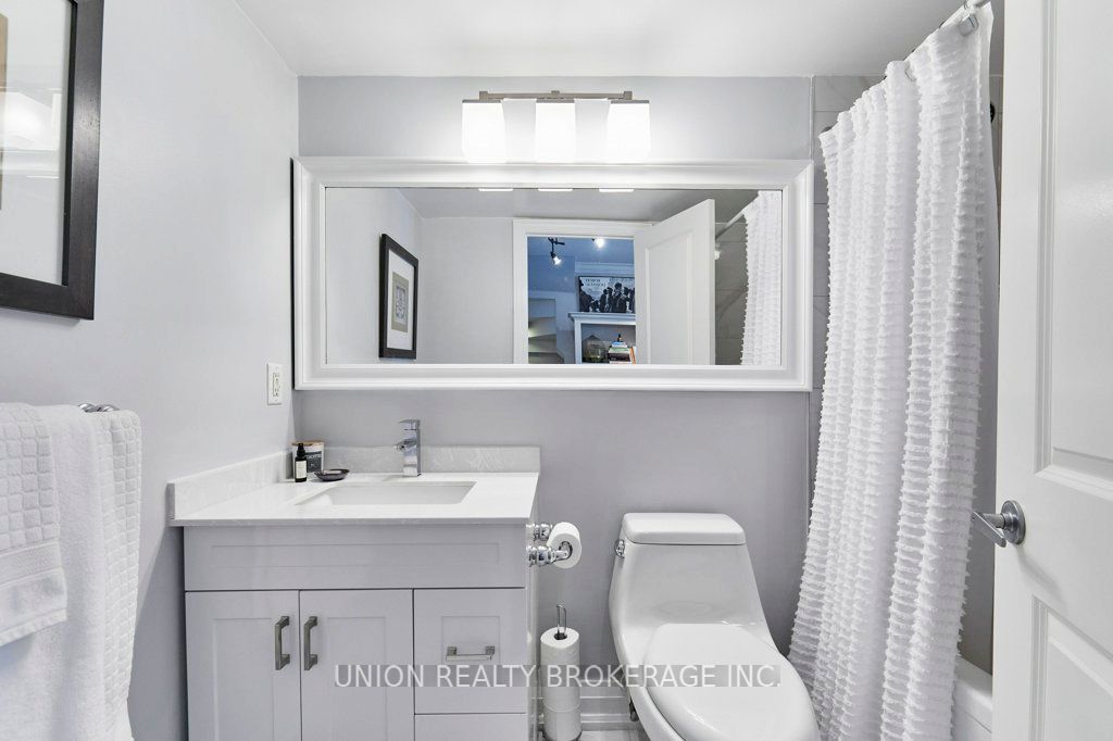 93 The Queensway 39 Property Photo 20