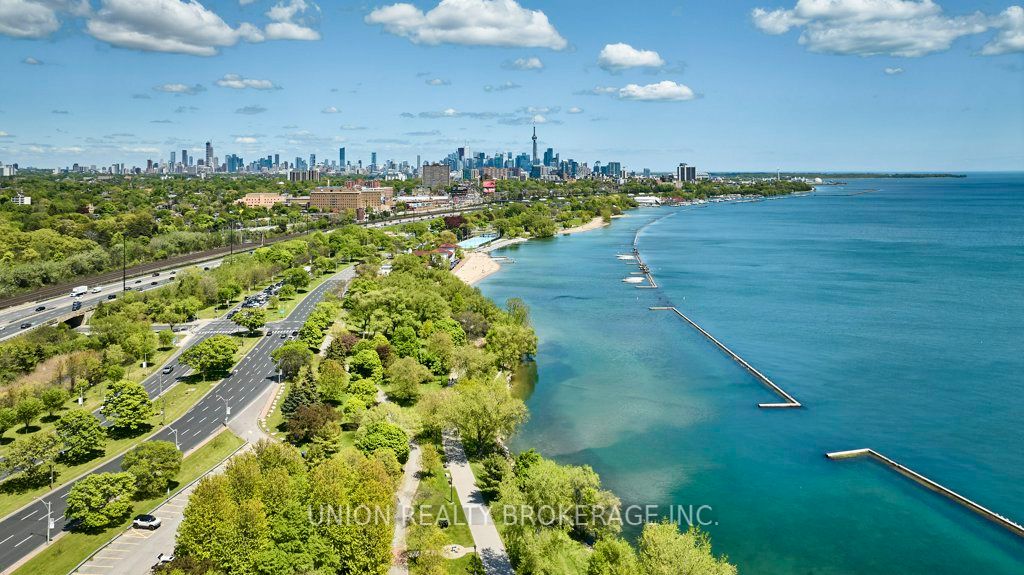 93 The Queensway 39 Property Photo 27
