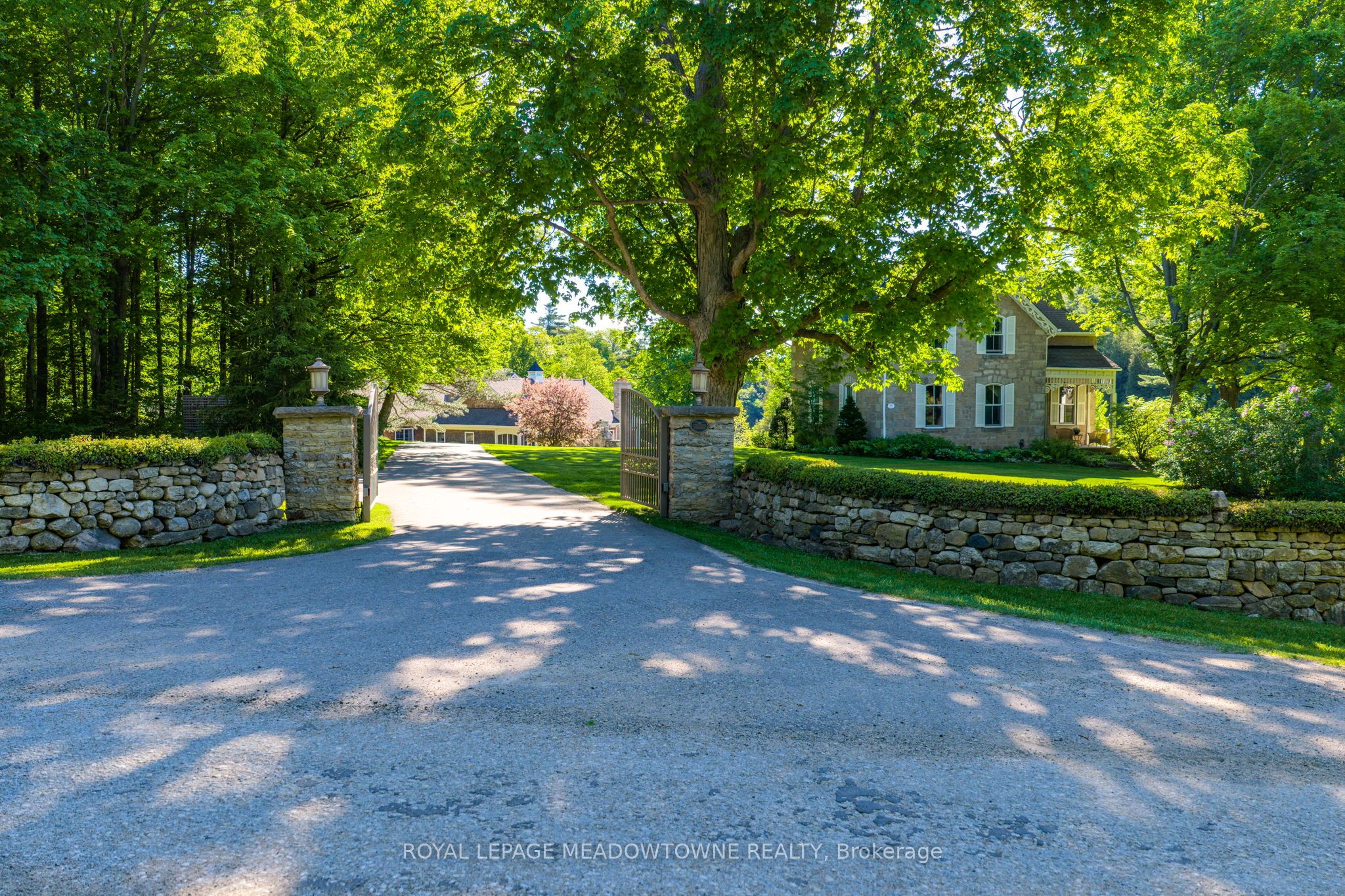 14249 Tenth Line Property Photo 6