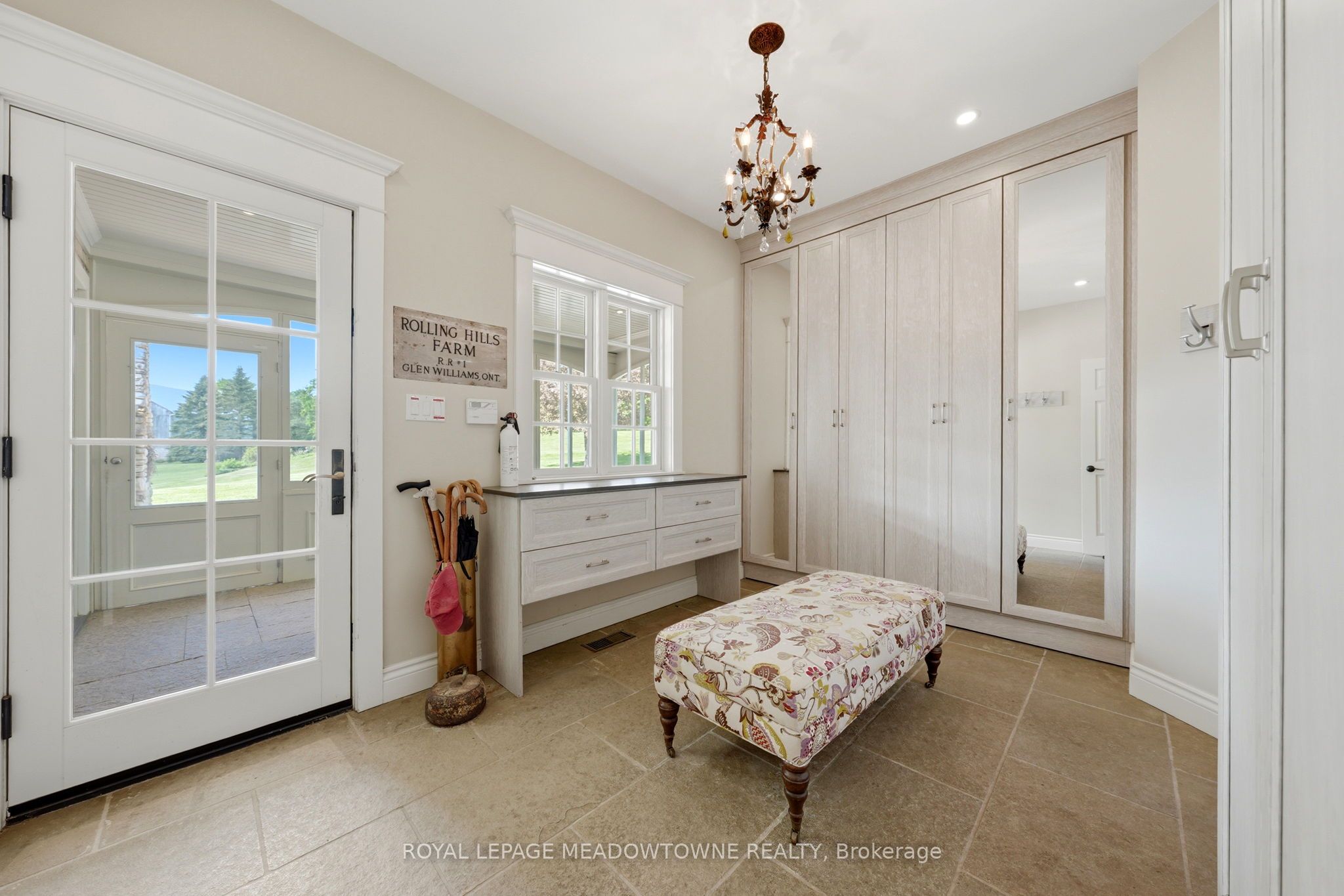 14249 Tenth Line Property Photo 11