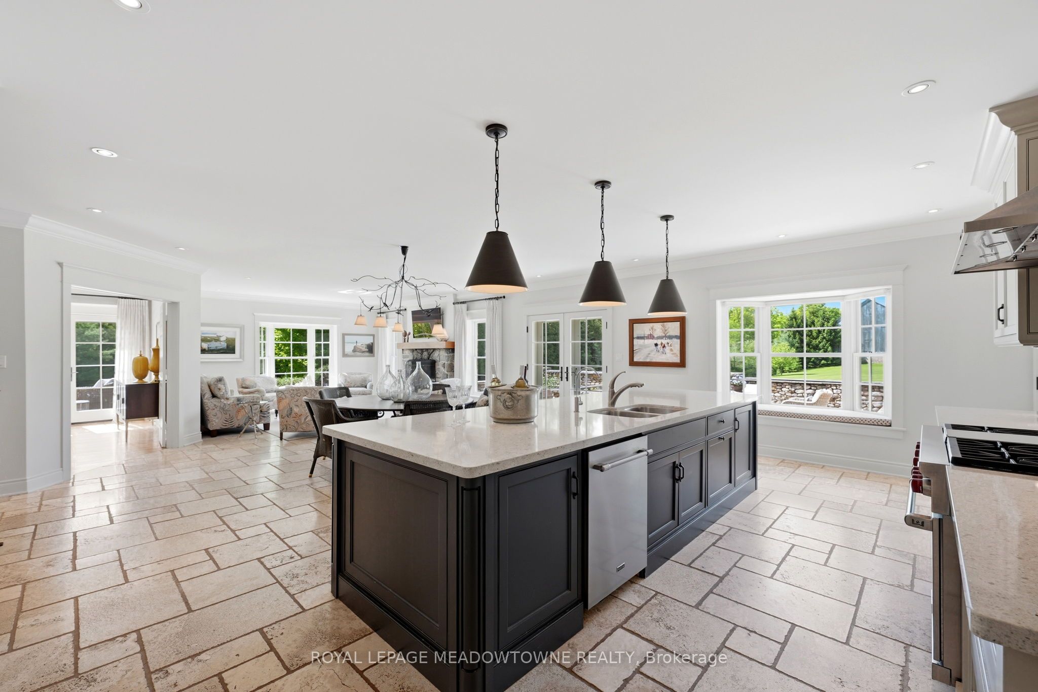 14249 Tenth Line Property Photo 15