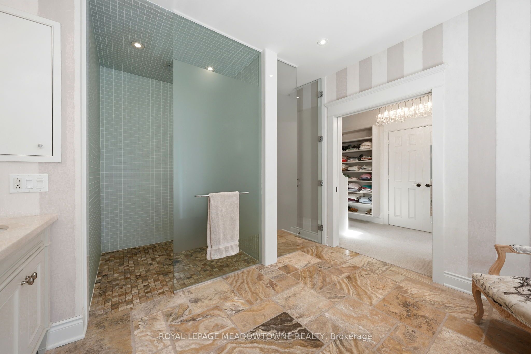 14249 Tenth Line Property Photo 25