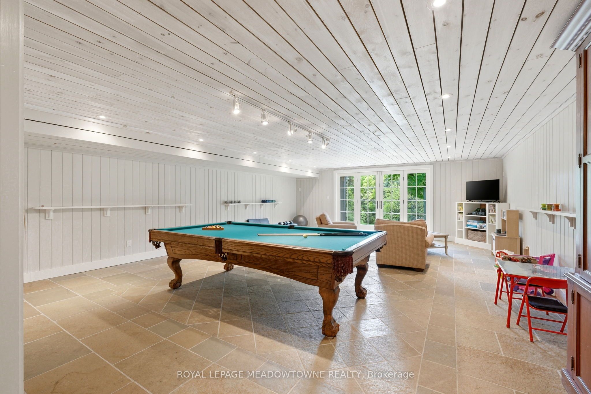 14249 Tenth Line Property Photo 33