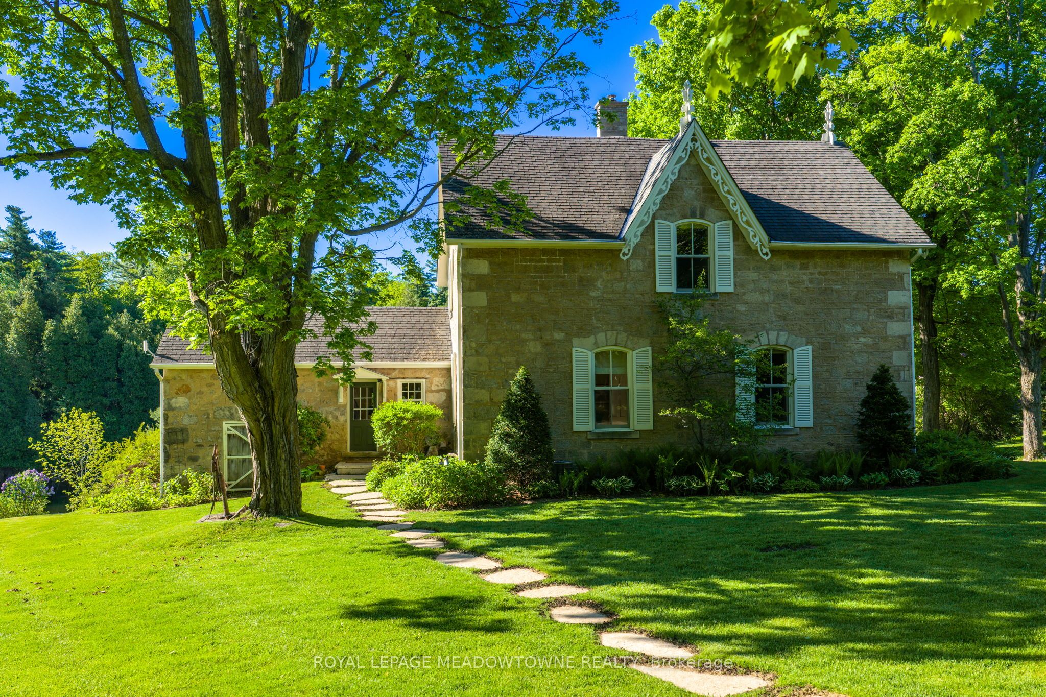 14249 Tenth Line Property Photo 45