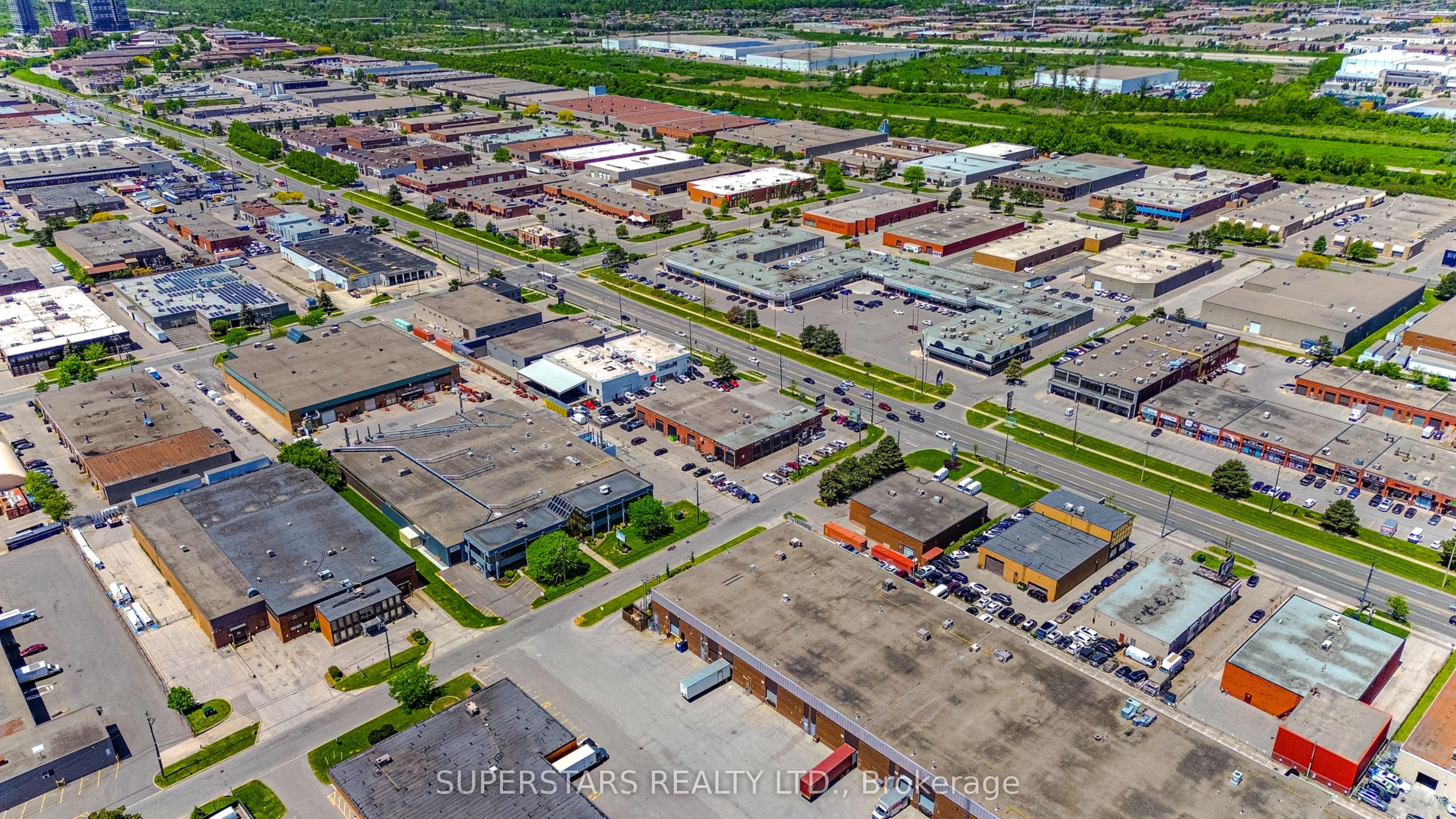 5235 Steeles Avenue W Property Photo 8