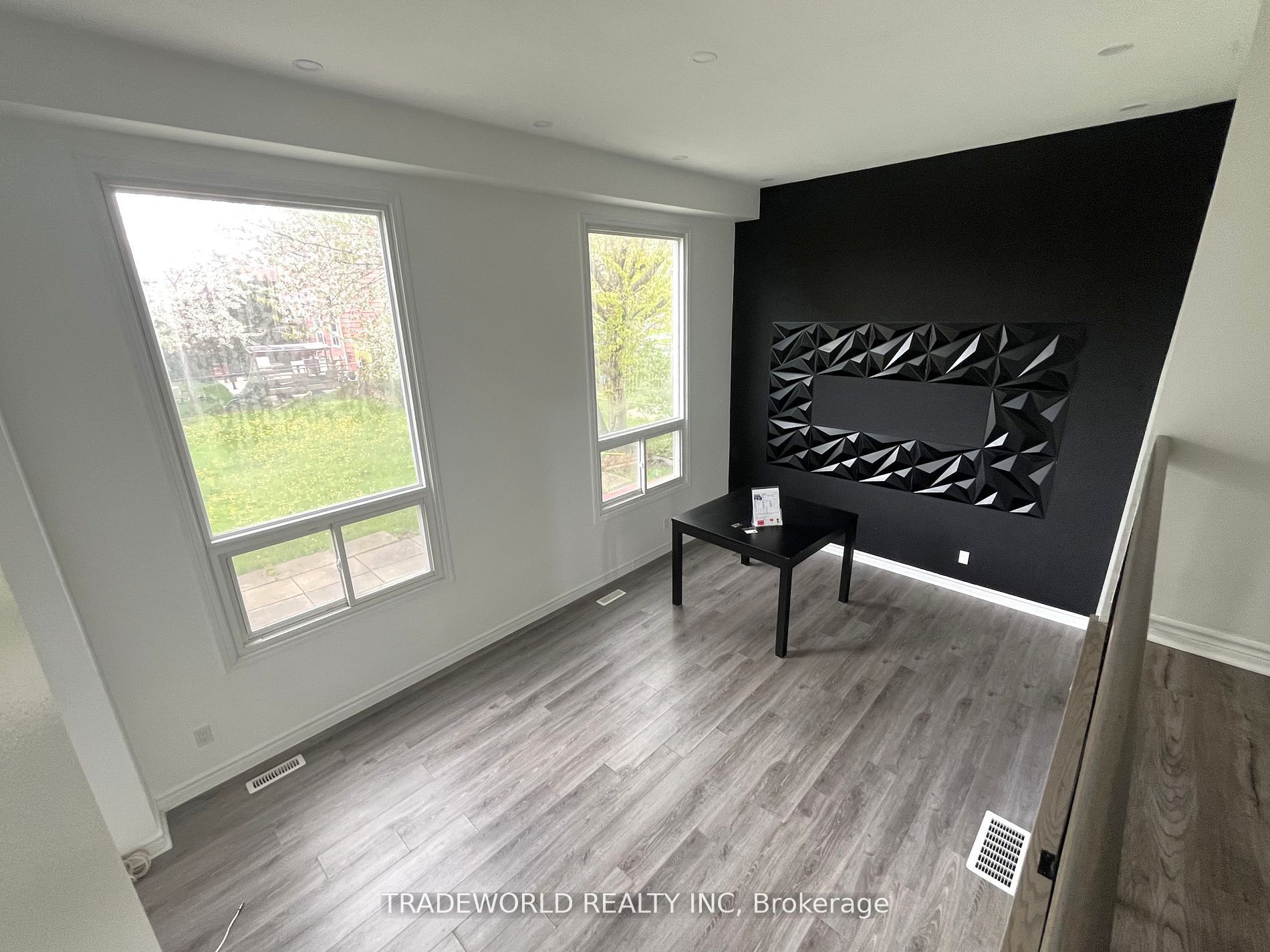 7465 Bybrook Drive Property Photo 2