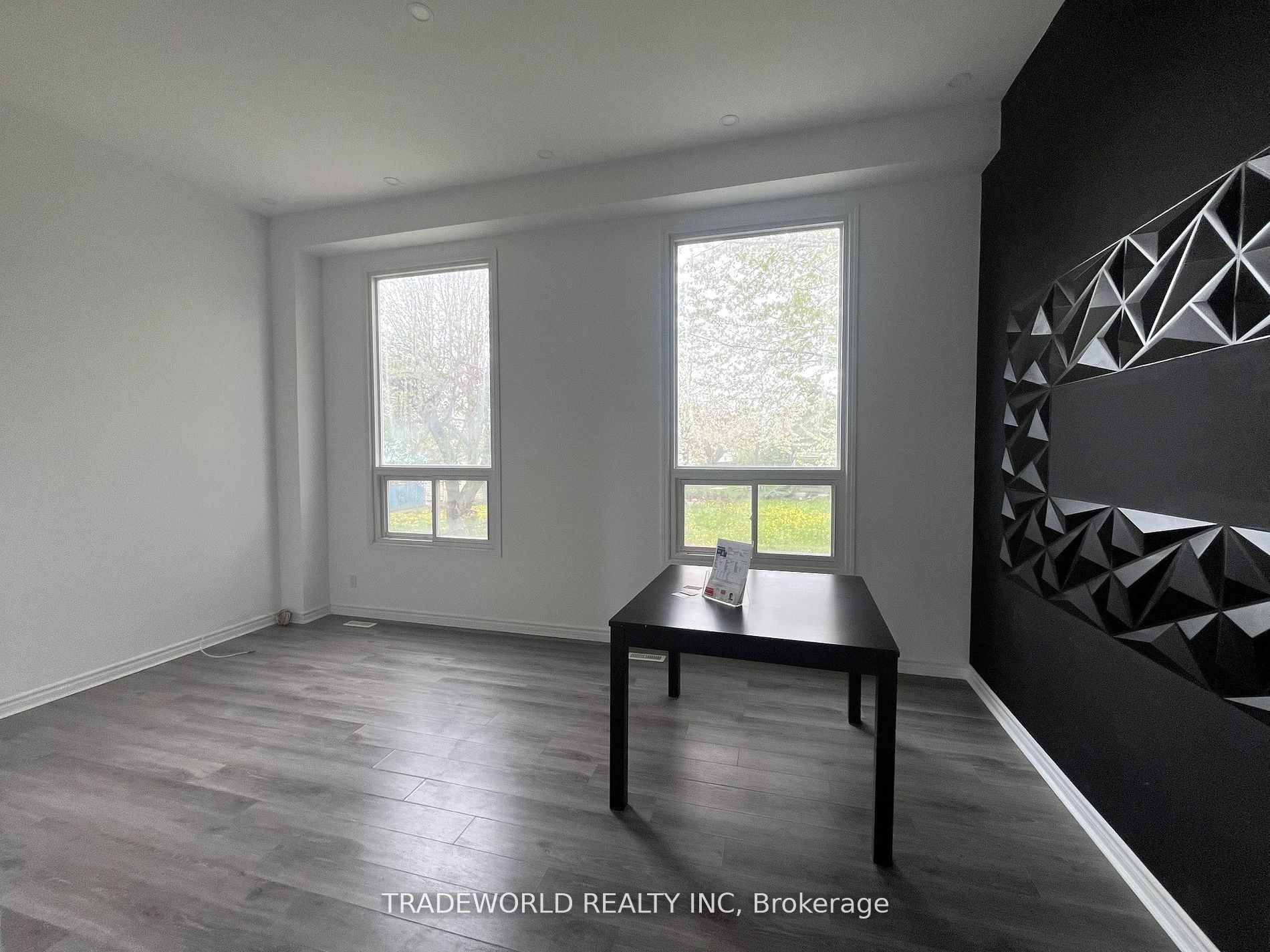 7465 Bybrook Drive Property Photo 6