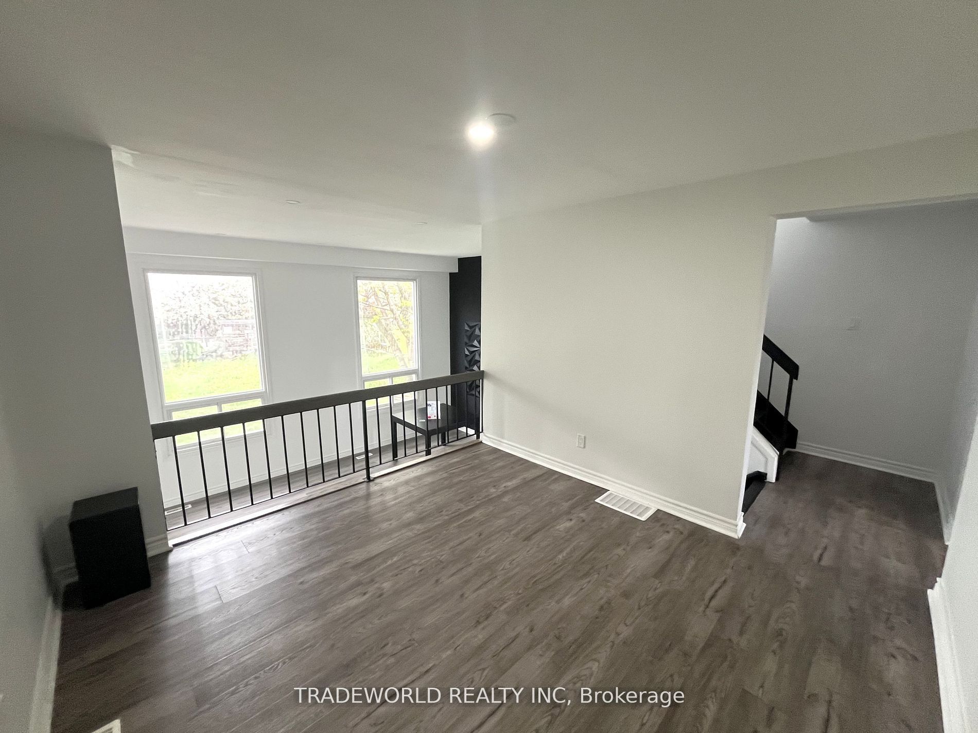 7465 Bybrook Drive Property Photo 7