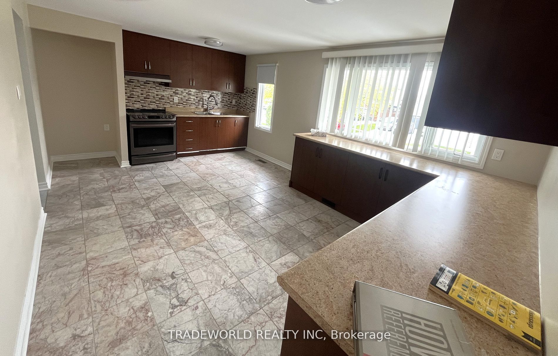 7465 Bybrook Drive Property Photo 14