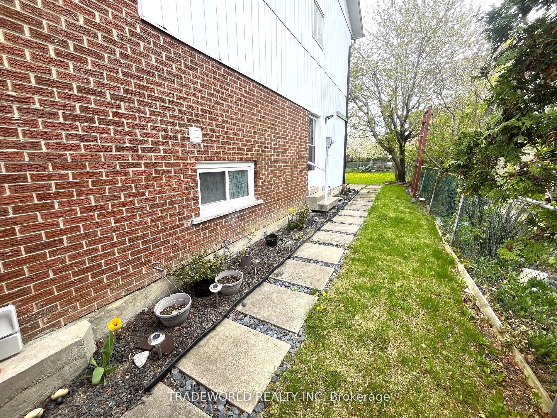 7465 Bybrook Drive Property Photo 28