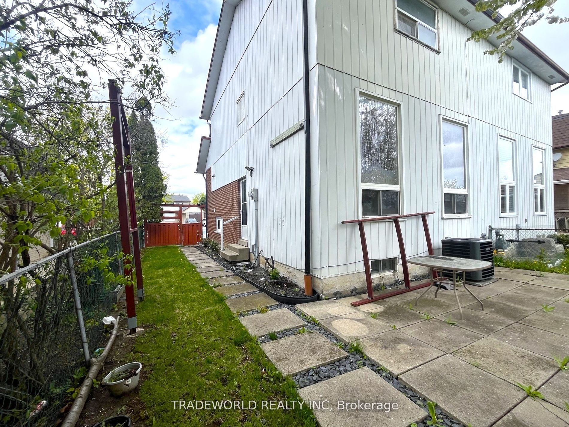 7465 Bybrook Drive Property Photo 29