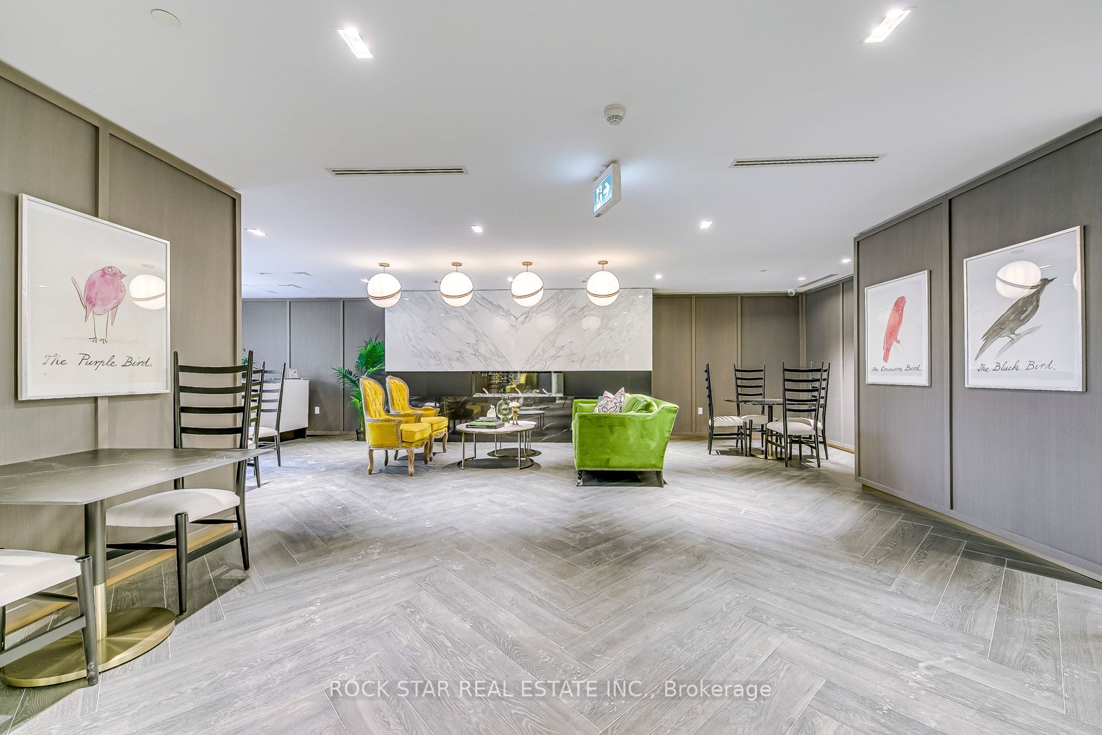 395 Dundas Street W 601 Property Photo 19