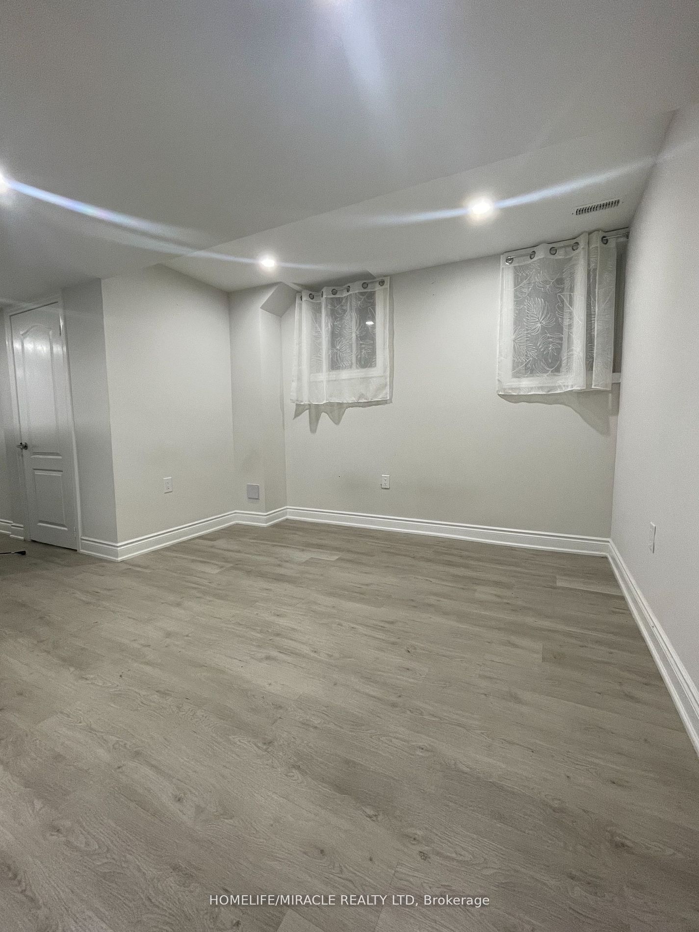 9 Humberstone Crescent Property Photo 5