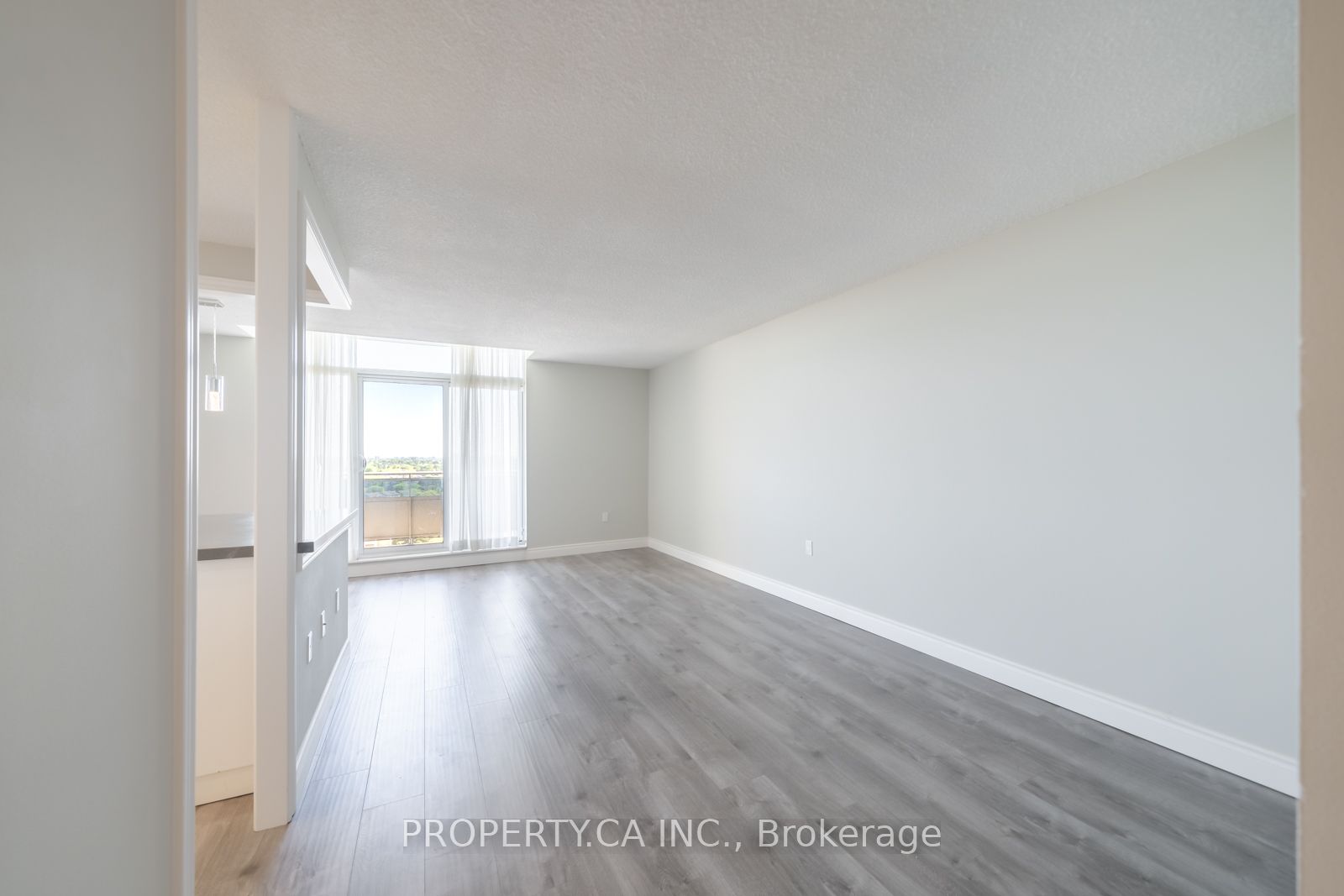 355 Rathburn Road E 1204 Property Photo 15