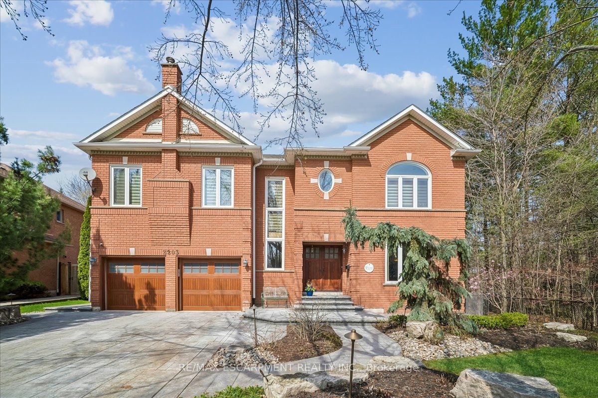 2203 Winding Woods Drive Property Photo 1