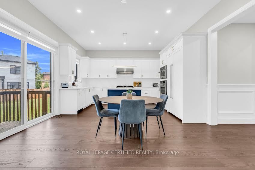 185 Burloak Drive Property Photo 10