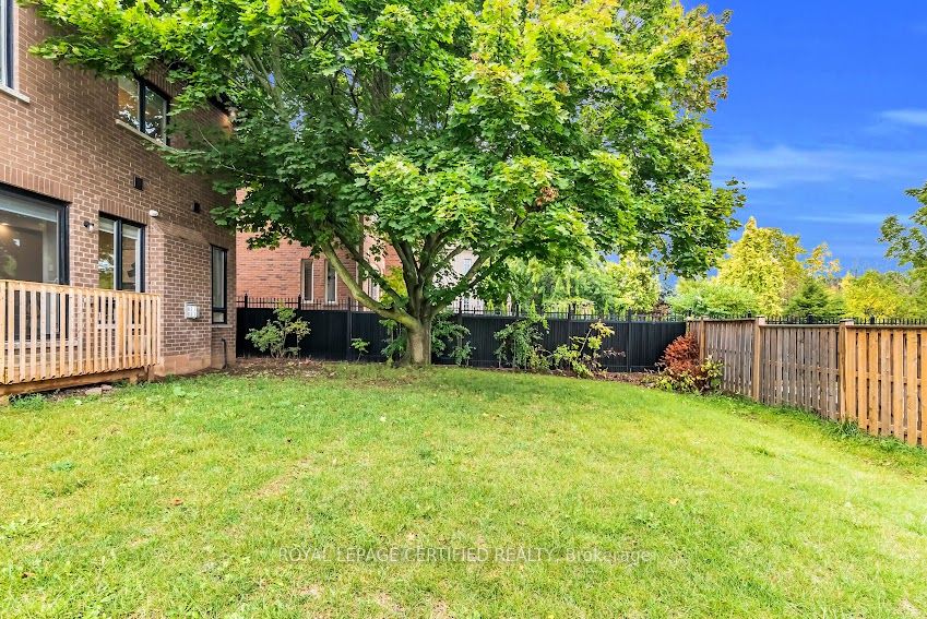185 Burloak Drive Property Photo 24
