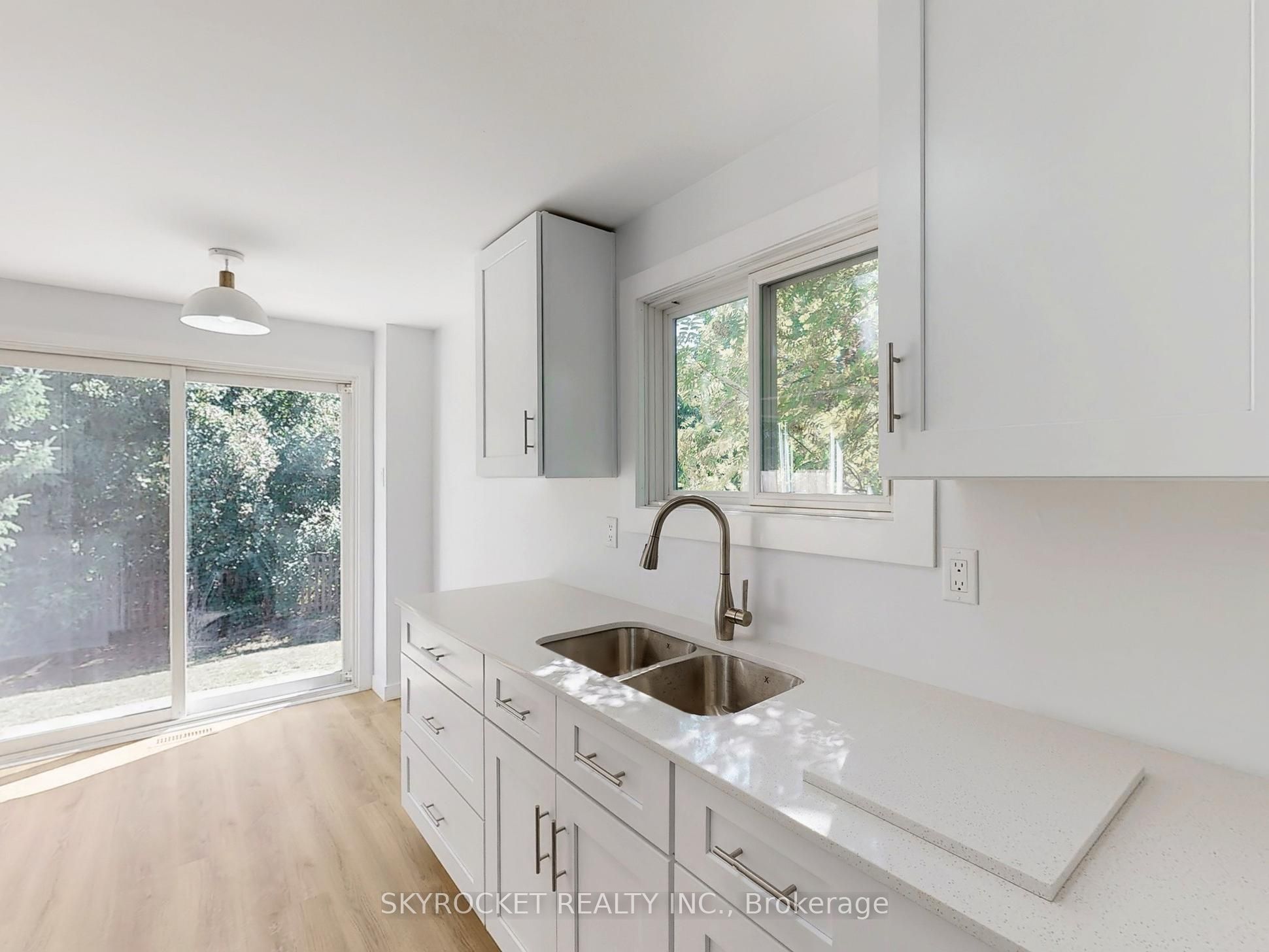 125 Bythia Street Property Photo 10