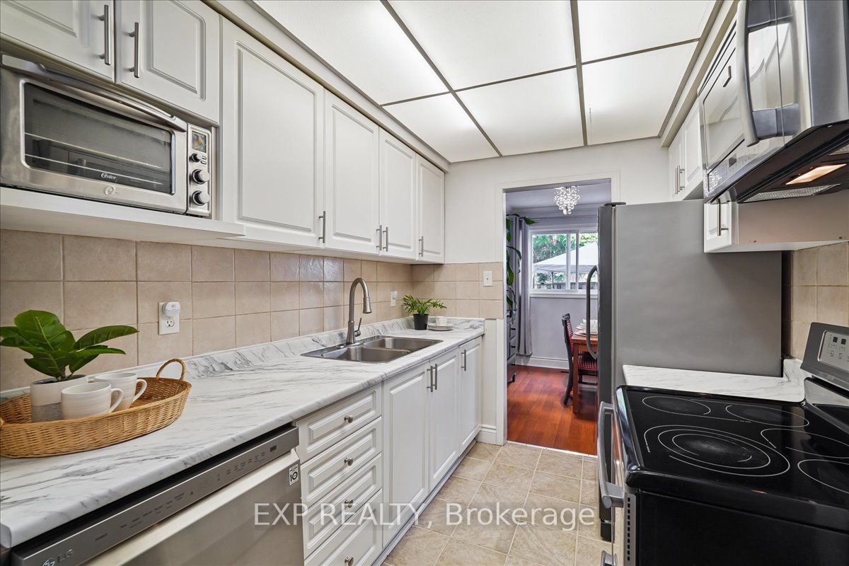 65 Greenwich Circle Property Photo 7