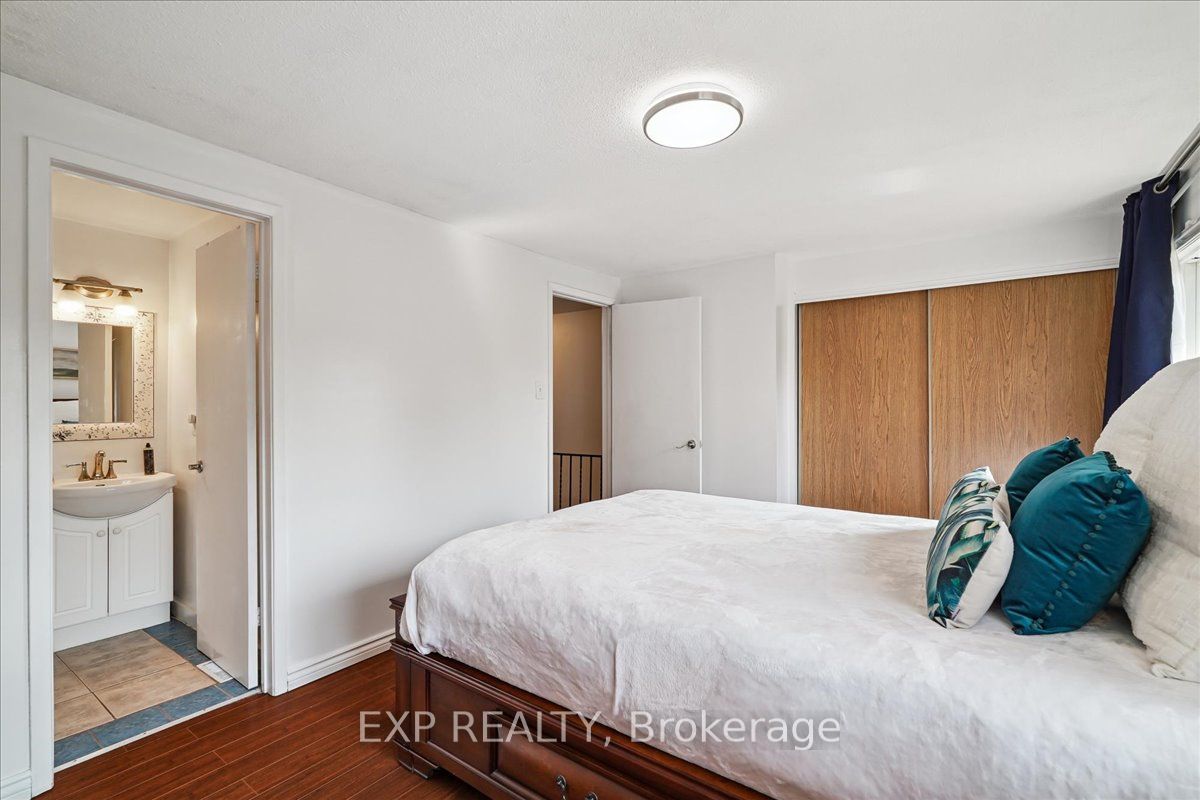 65 Greenwich Circle Property Photo 17