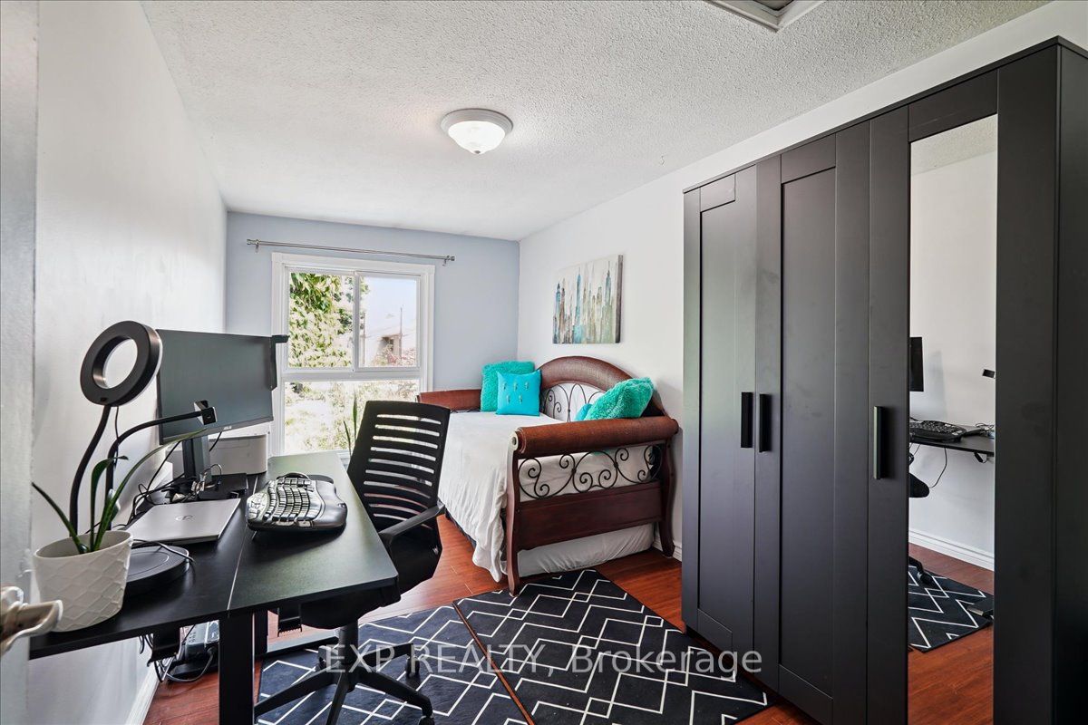 65 Greenwich Circle Property Photo 22
