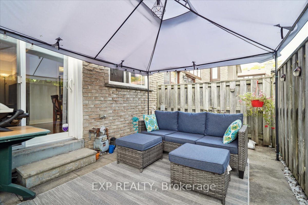 65 Greenwich Circle Property Photo 29