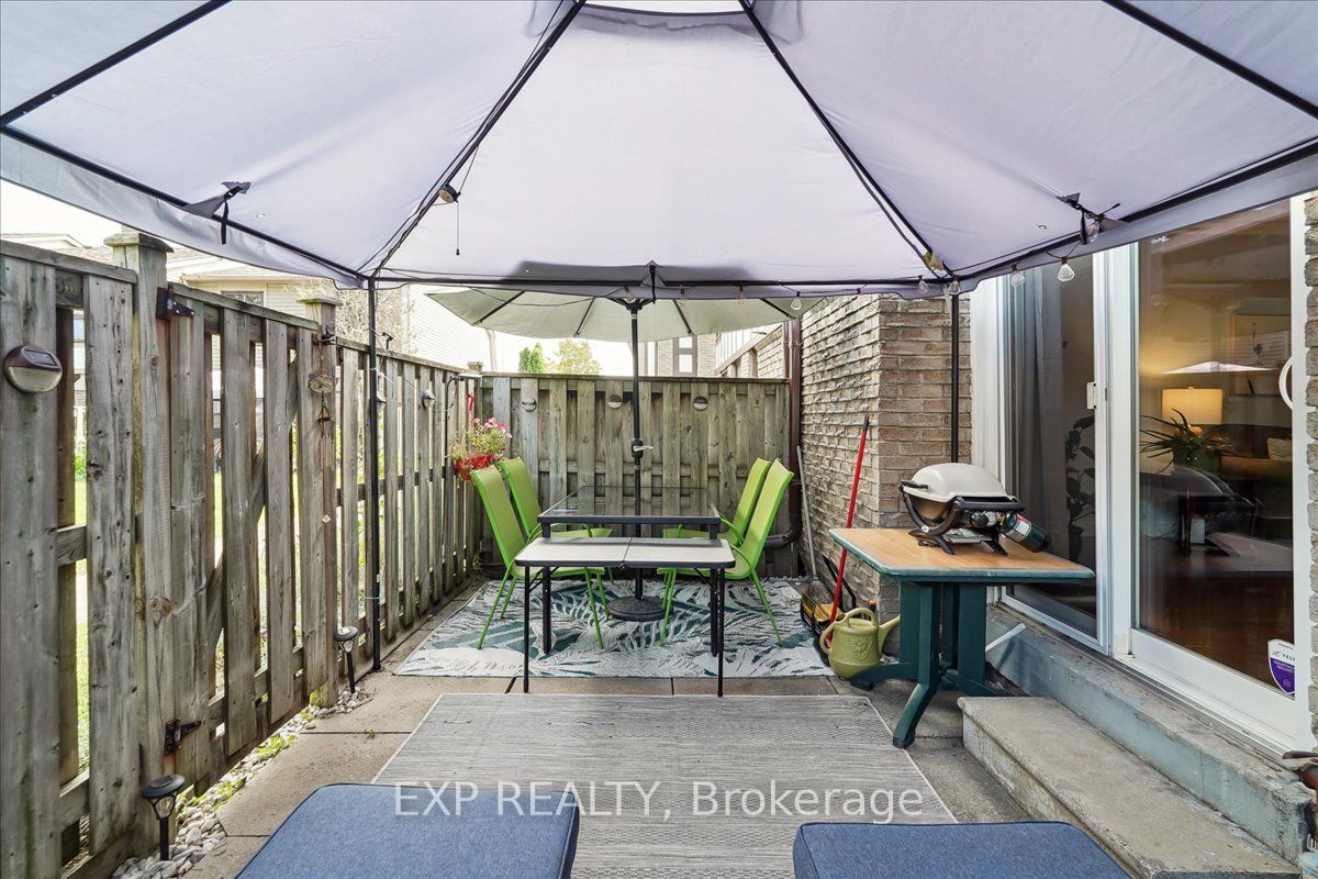65 Greenwich Circle Property Photo 30