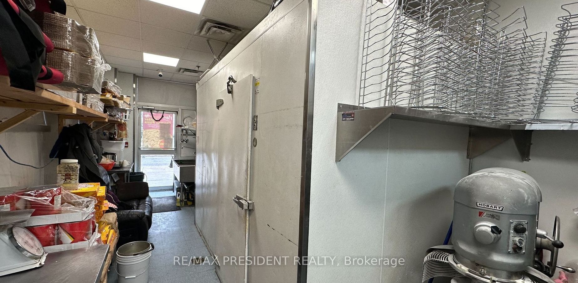 1550 South Gateway Road 2a Property Photo 4