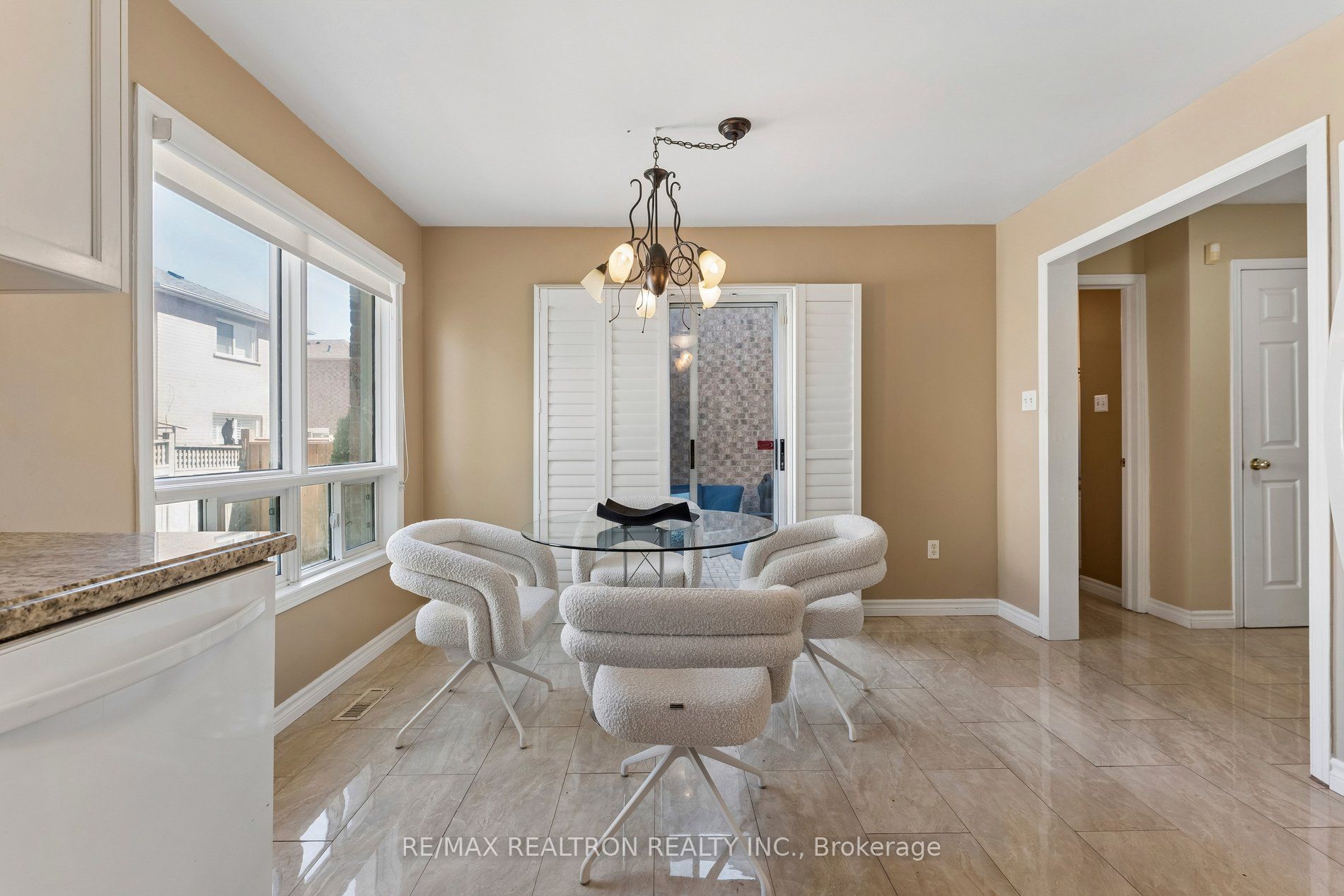16 Bison Run Road Property Photo 8