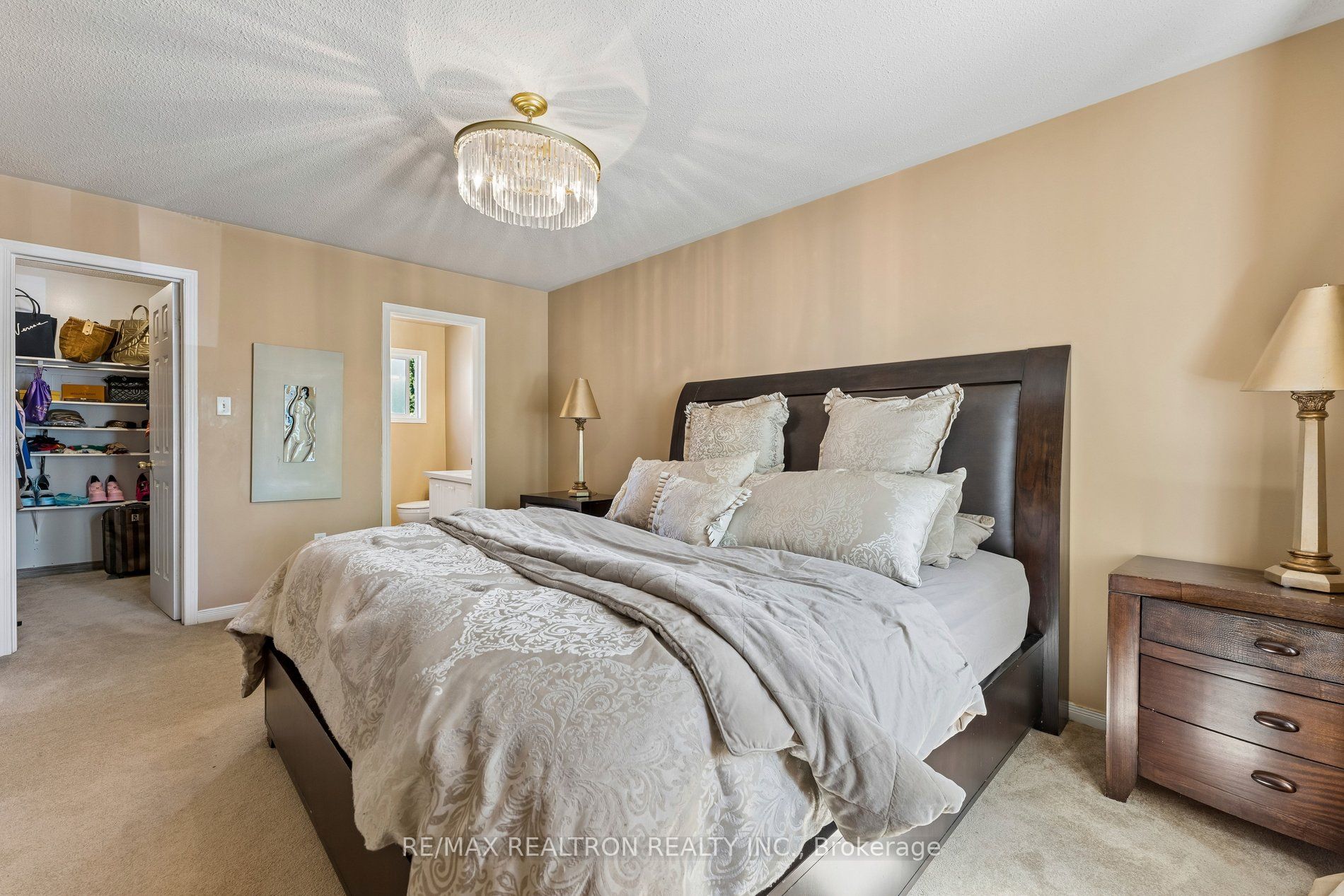 16 Bison Run Road Property Photo 12