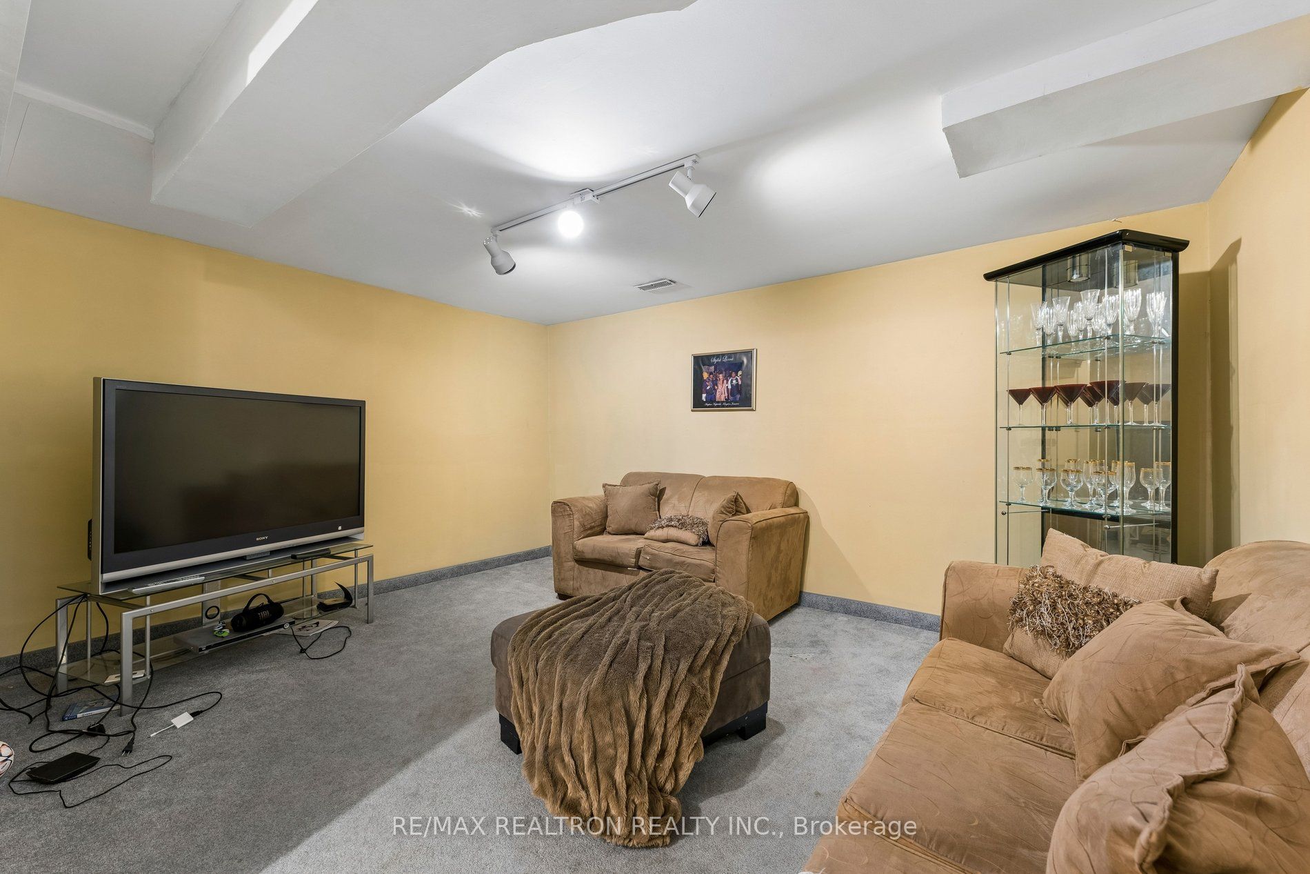 16 Bison Run Road Property Photo 17