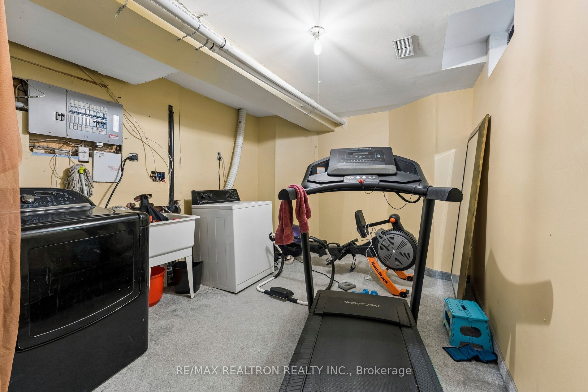16 Bison Run Road Property Photo 18