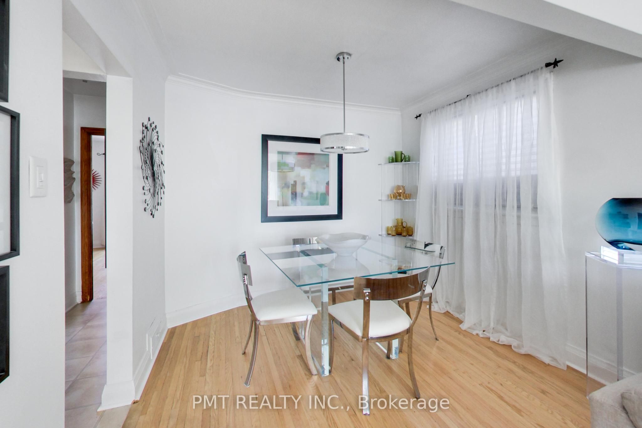 25 Ronald Avenue Property Photo 11