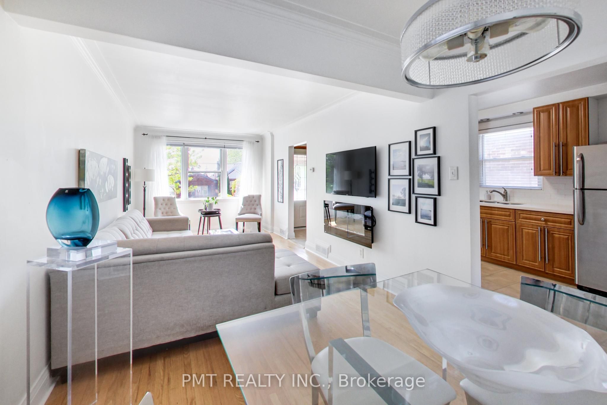 25 Ronald Avenue Property Photo 13