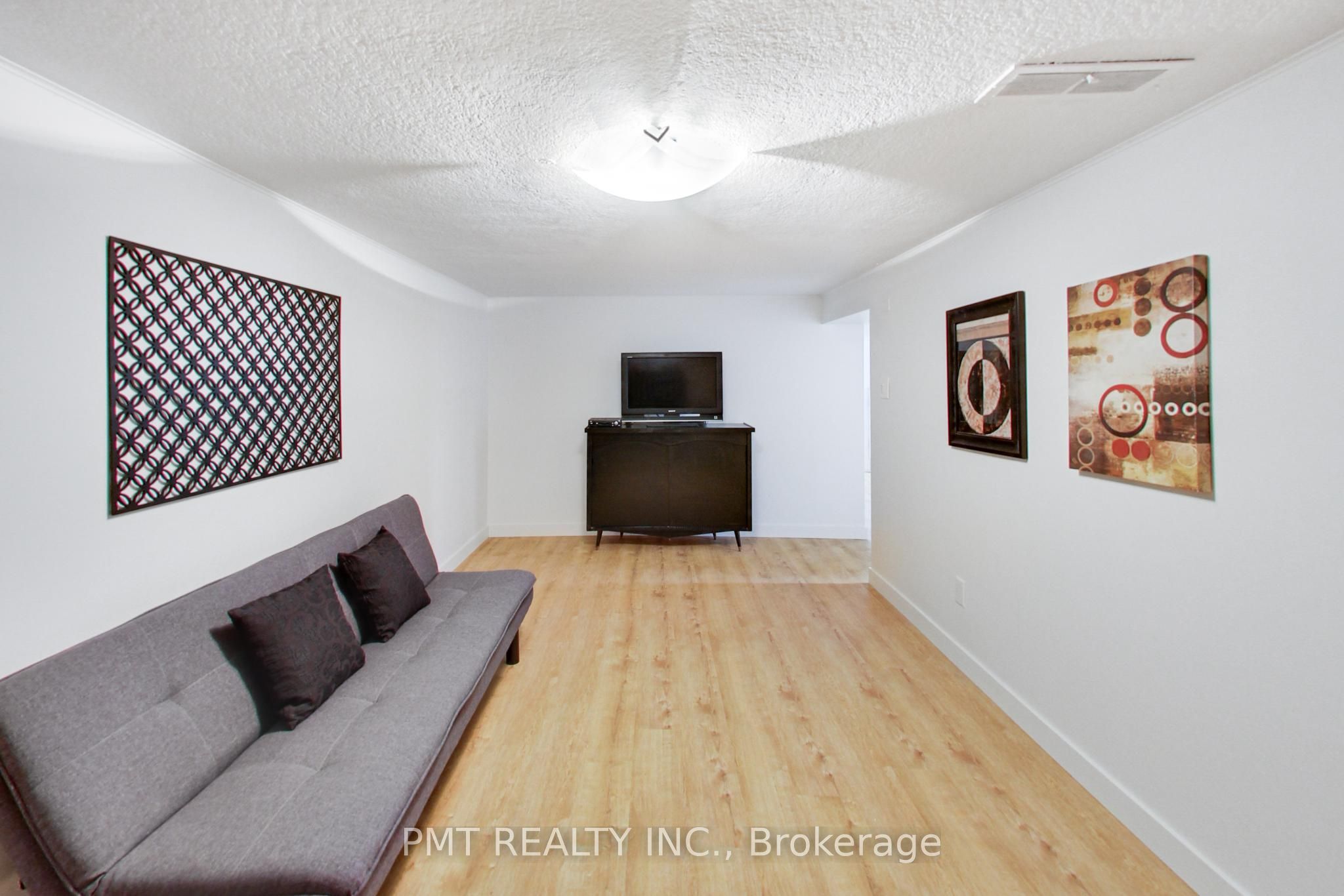 25 Ronald Avenue Property Photo 28