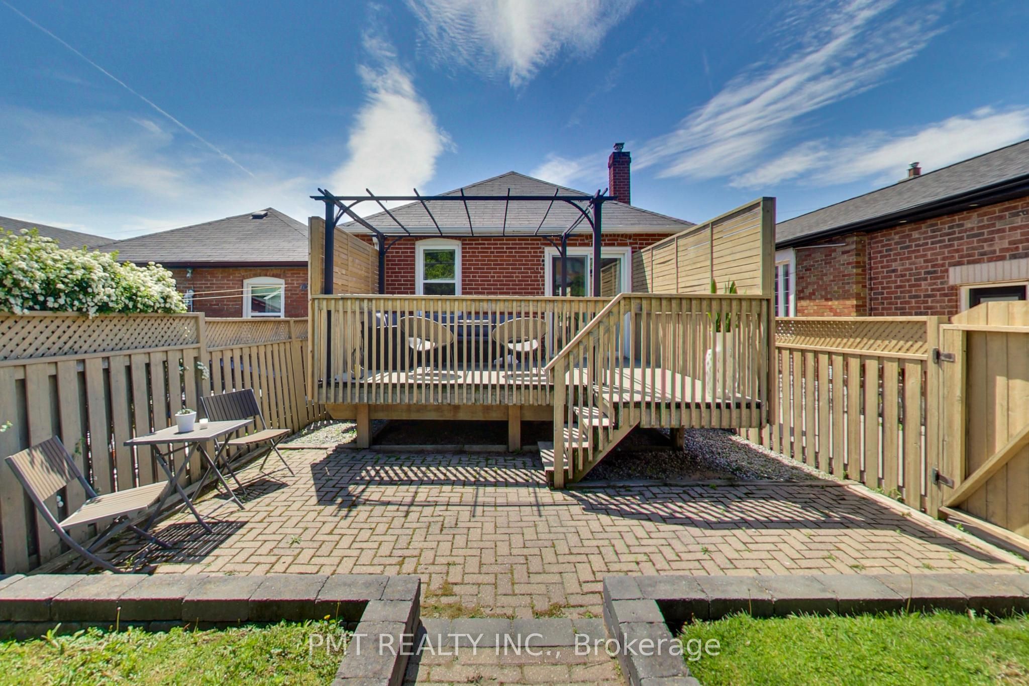 25 Ronald Avenue Property Photo 35