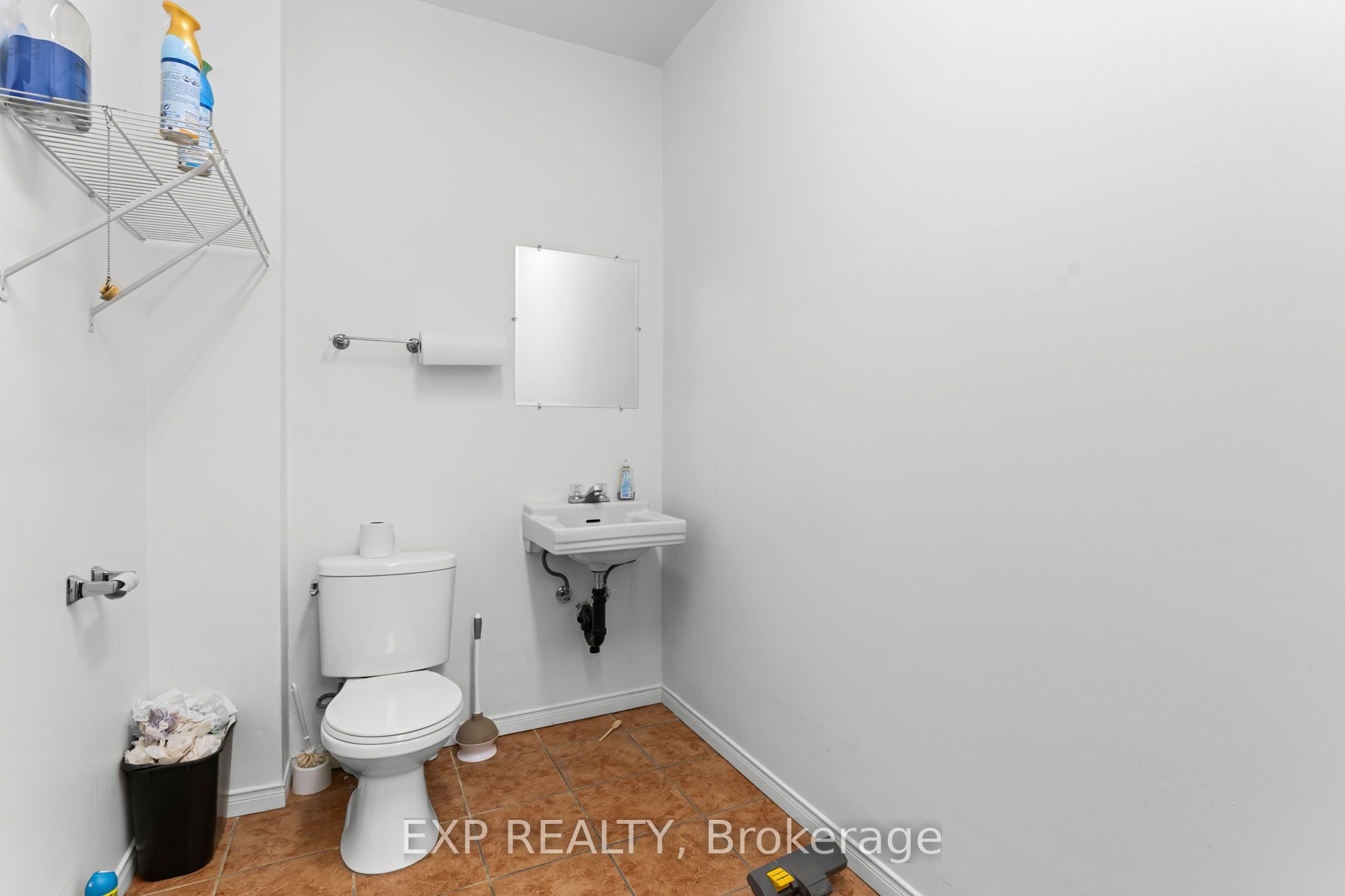 258 Lakeshore Road E Property Photo 12