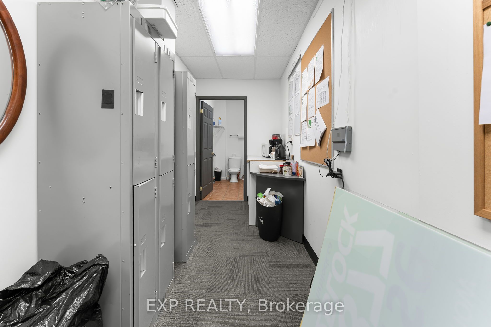 258 Lakeshore Road E Property Photo 13