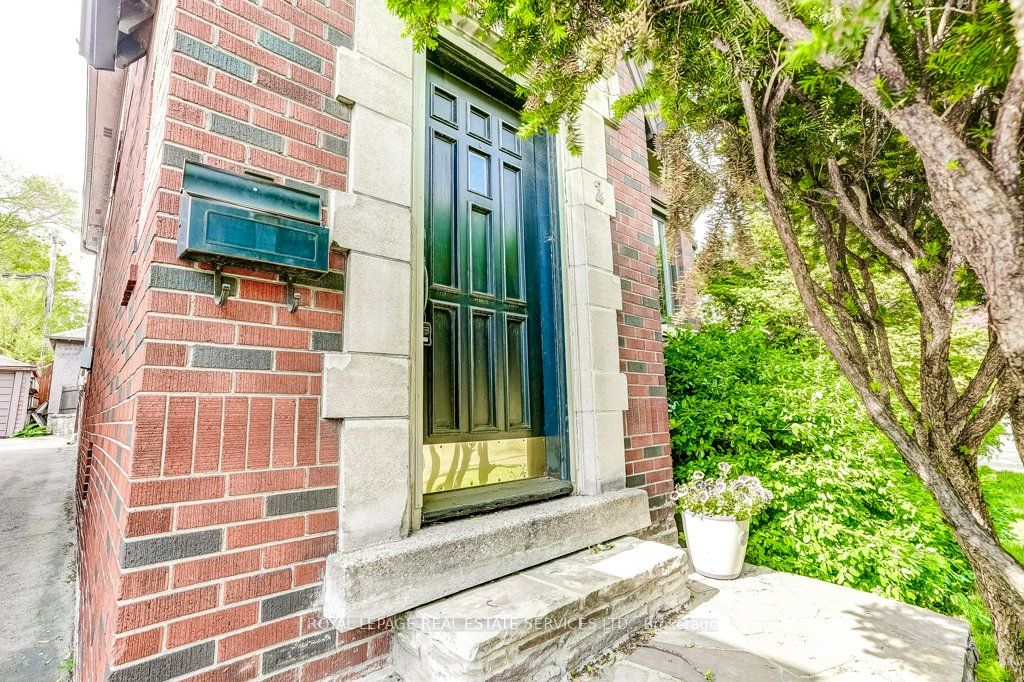 2 Larkin Avenue Property Photo 2