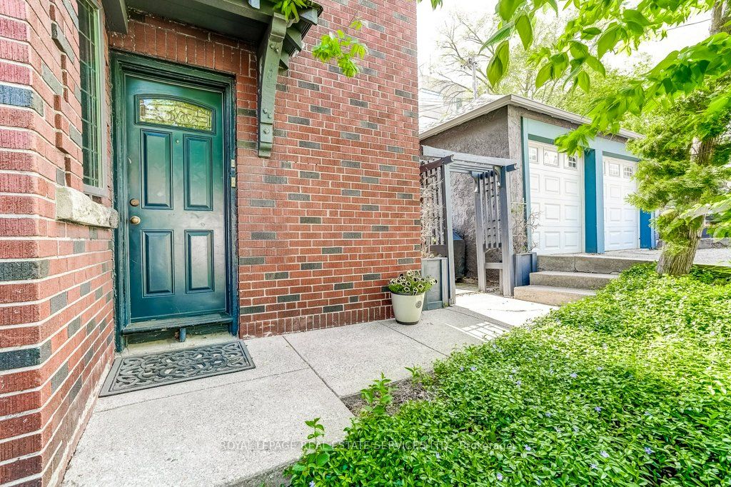 2 Larkin Avenue Property Photo 5