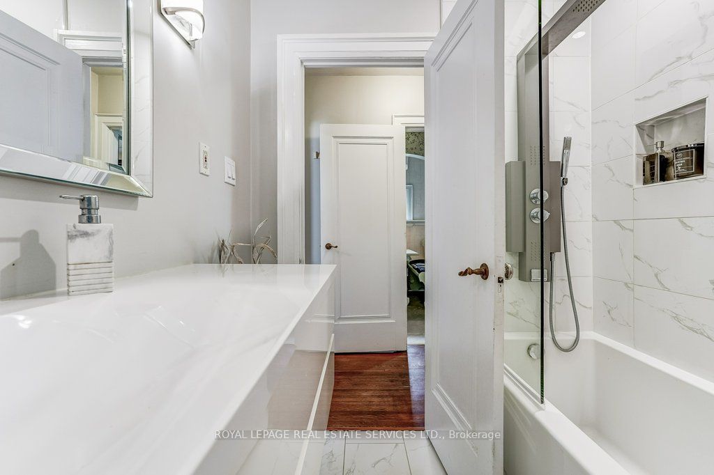 2 Larkin Avenue Property Photo 17