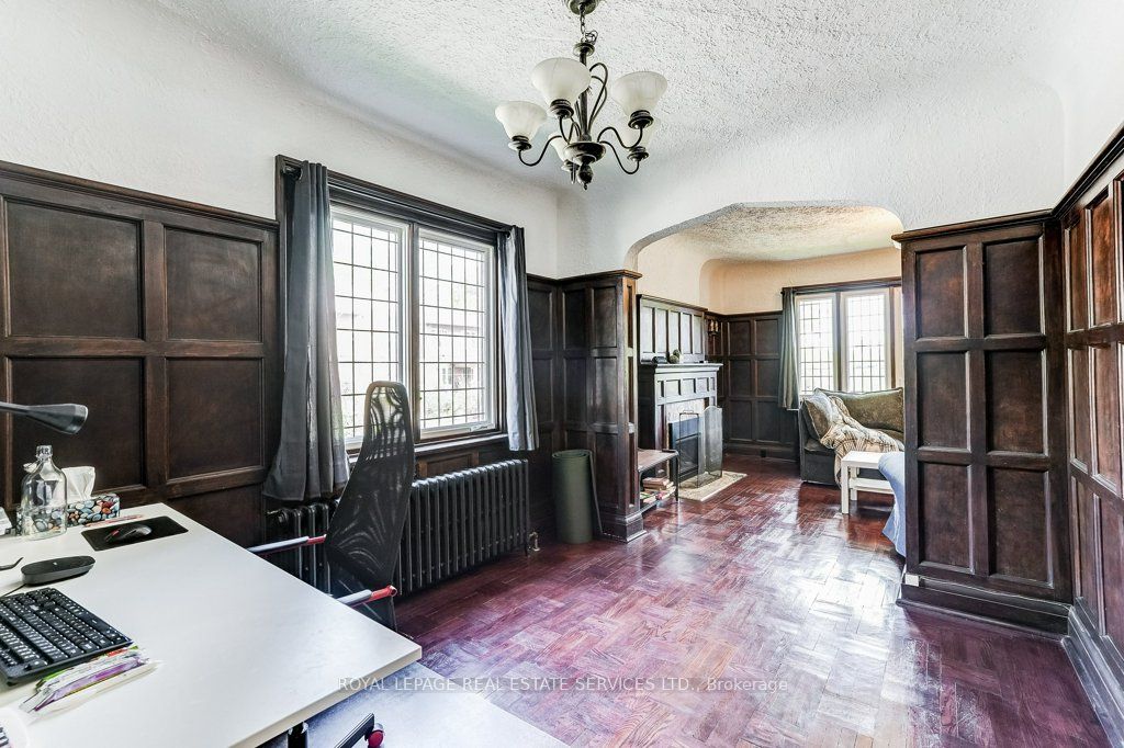 2 Larkin Avenue Property Photo 29