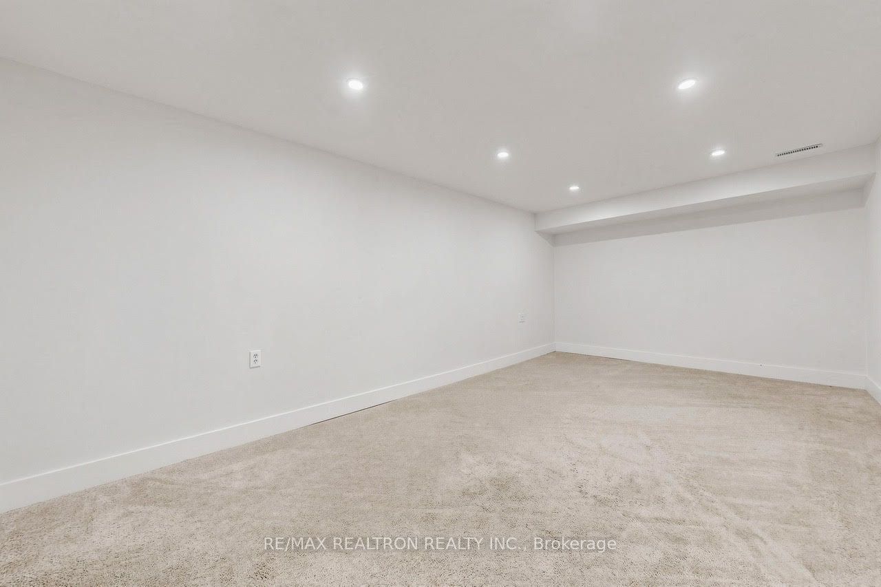 1120 Potters Wheel Crescent Property Photo 31