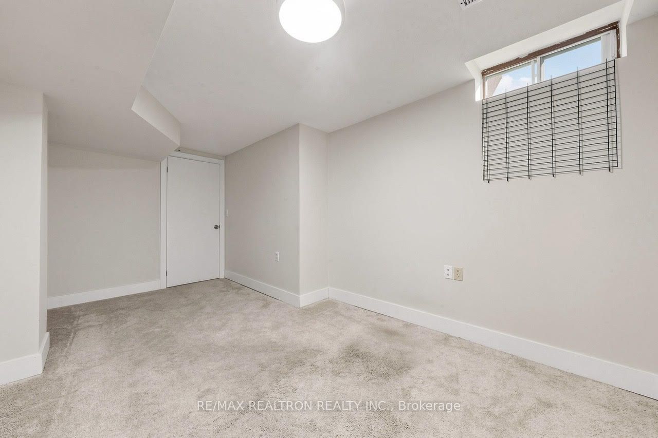 1120 Potters Wheel Crescent Property Photo 32