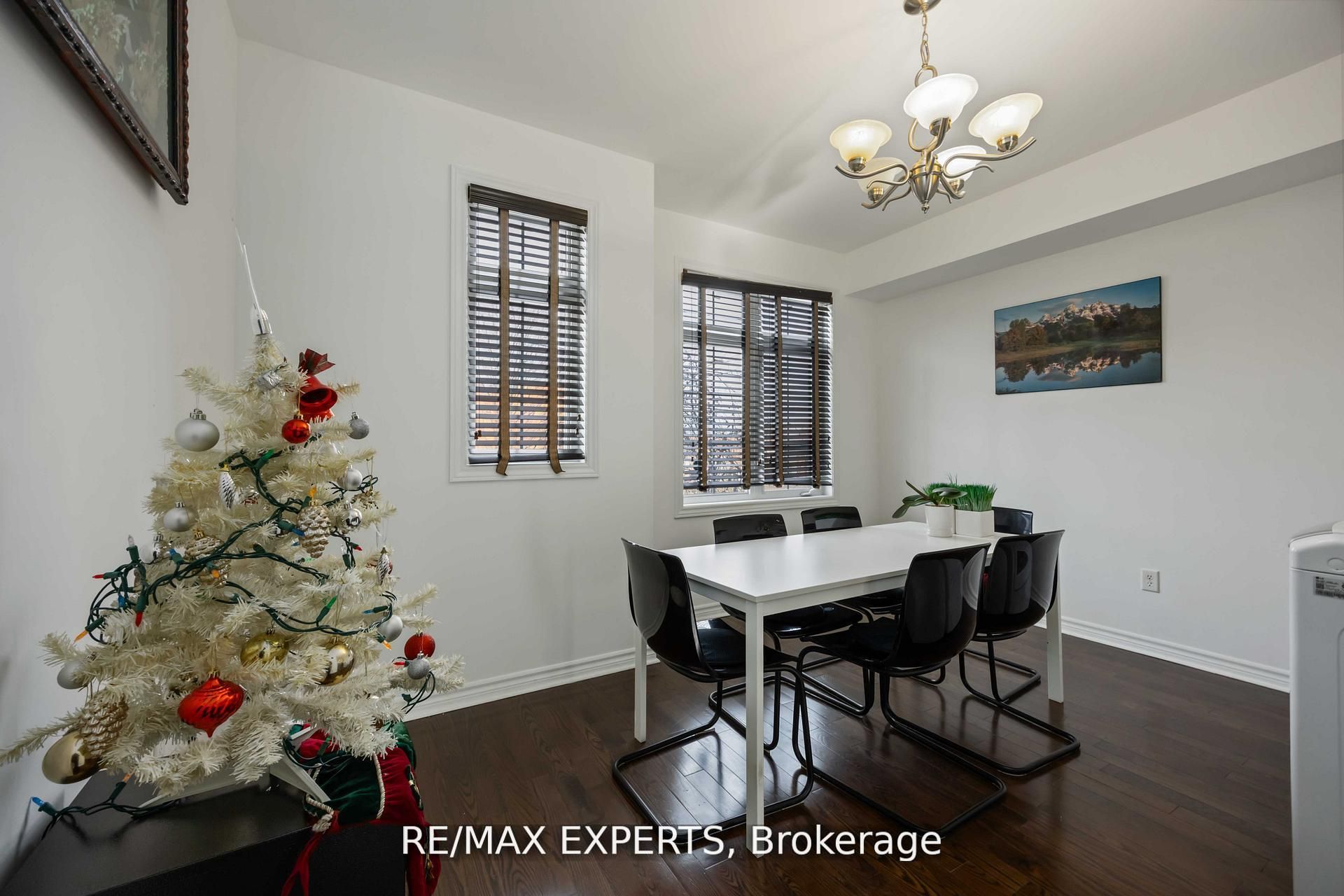 19b Oak Street Property Photo 25