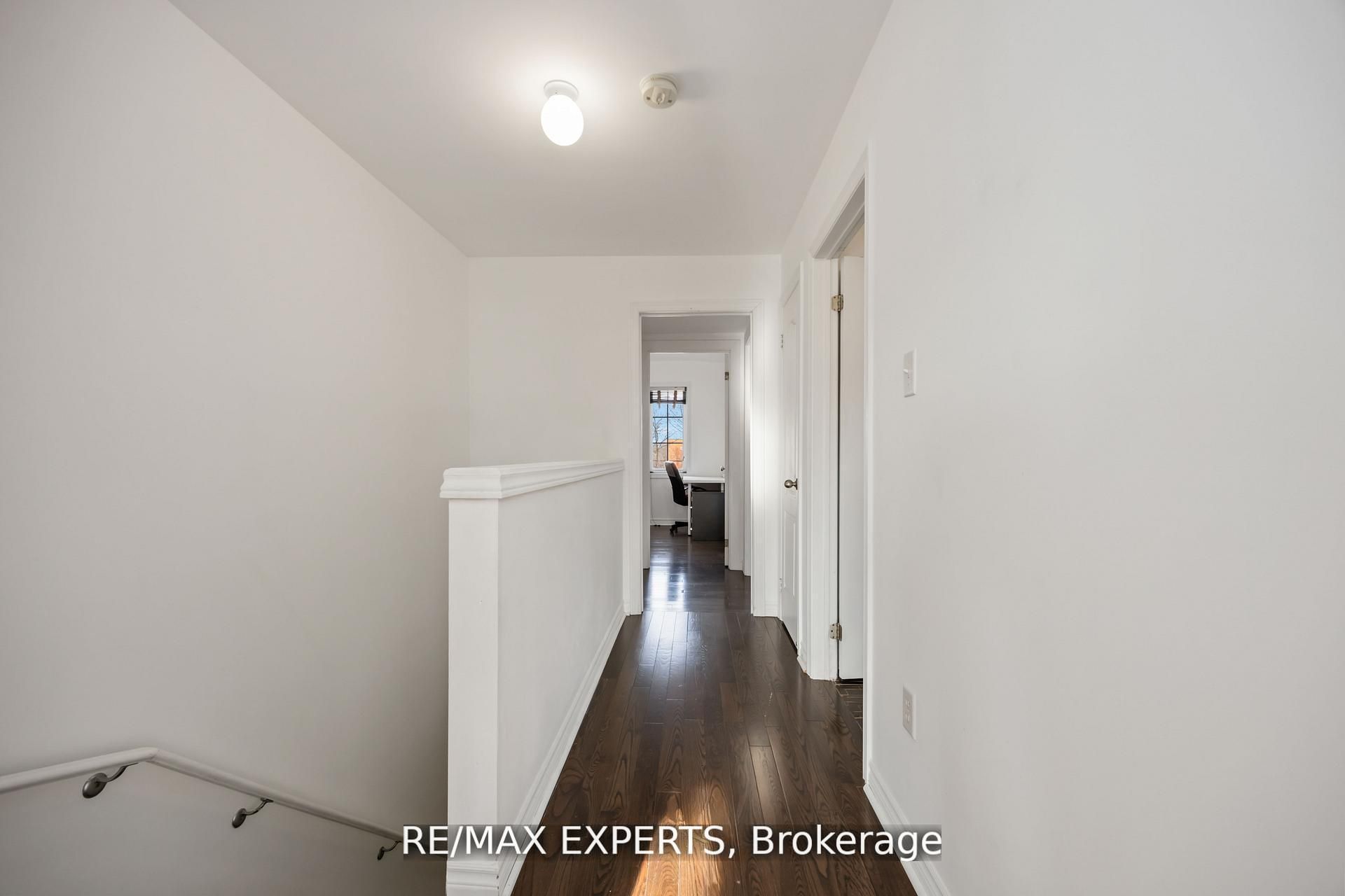 19b Oak Street Property Photo 28