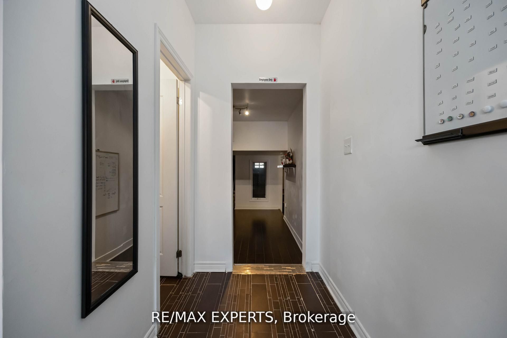 19b Oak Street Property Photo 40