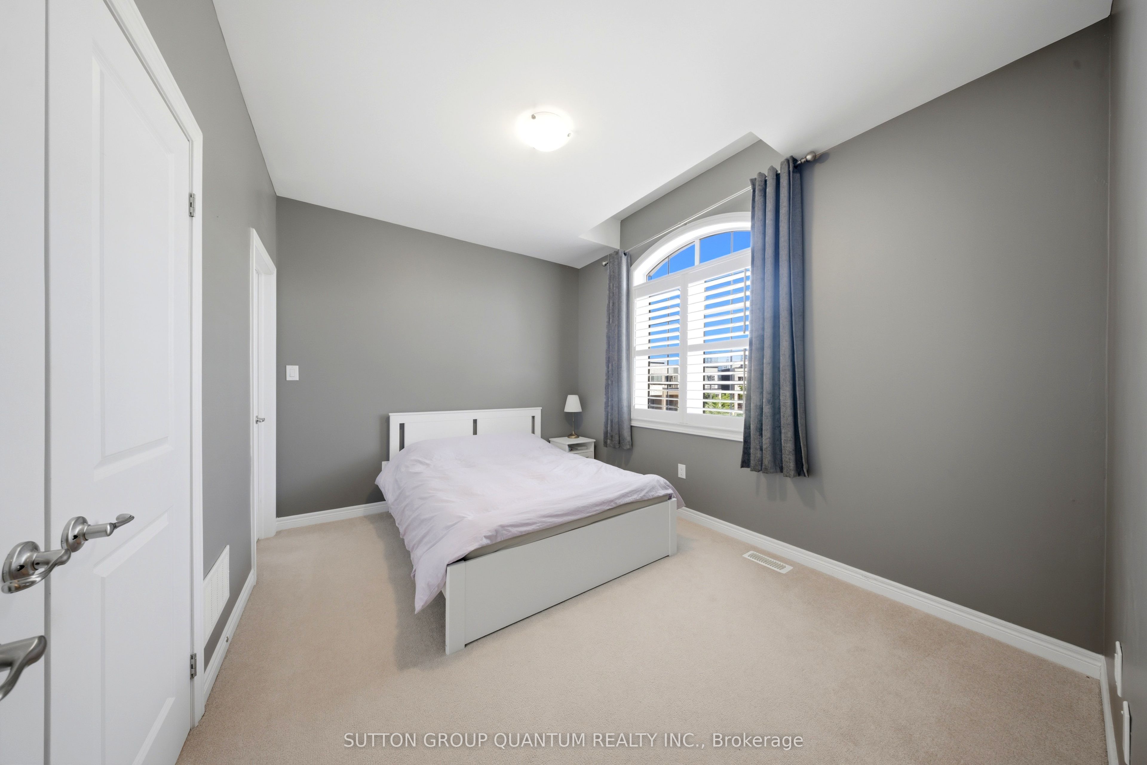 3196 Ernest Appelbe Boulevard Property Photo 21