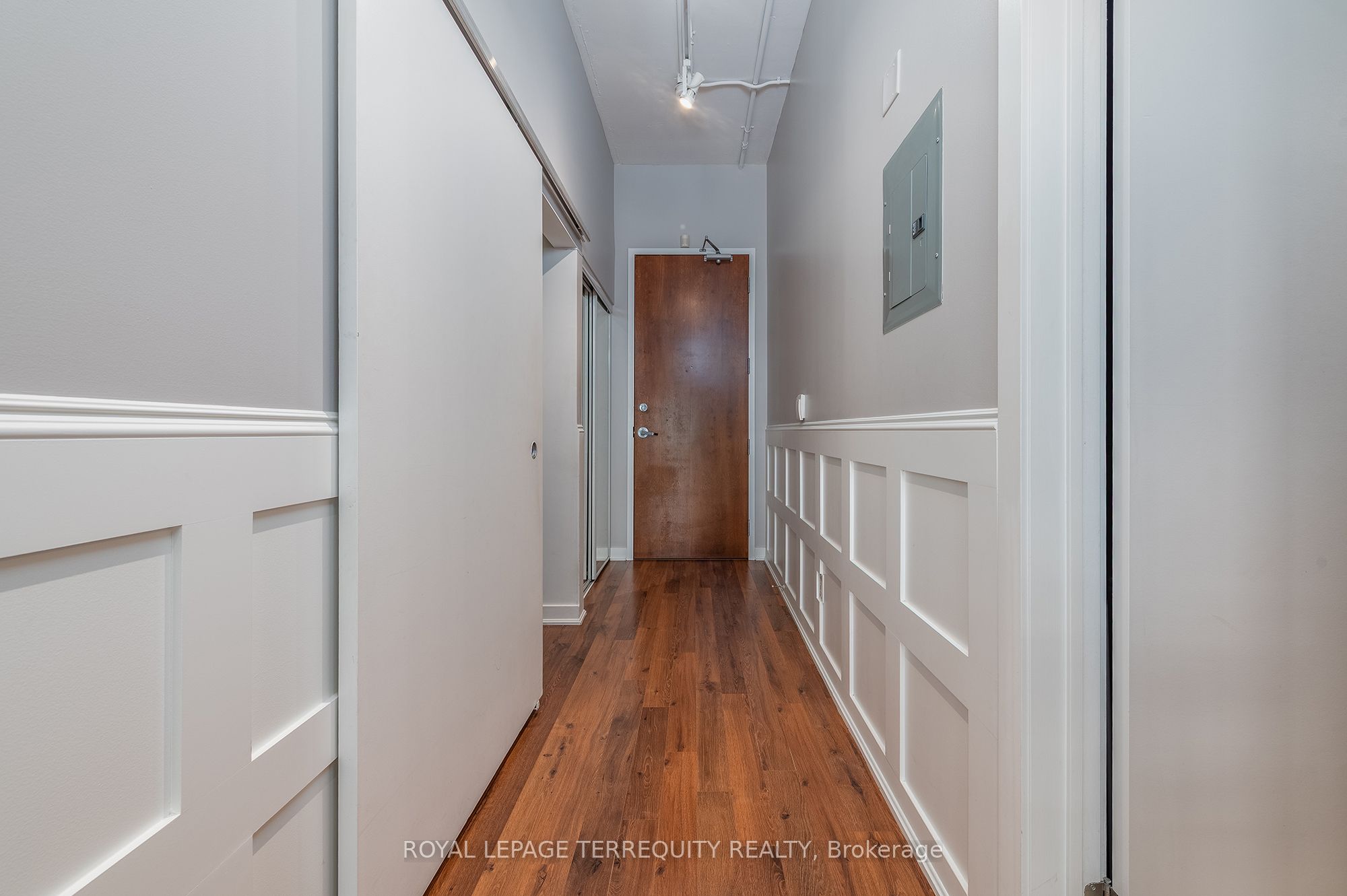 2 Fieldway Road 707 Property Photo 4