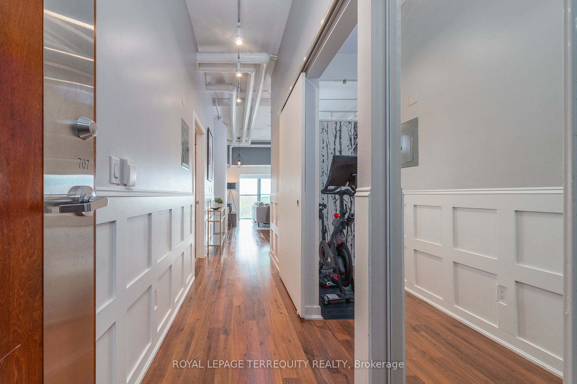 2 Fieldway Road 707 Property Photo 5